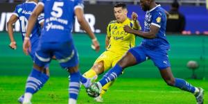 تتويج الأهلي يشعل الصراع بين الهلال والنصر على المشاركة الآسيوية  - شوف 360 الإخباري