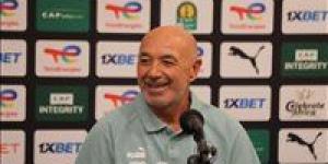 فيفا
      يقرر
      إيقاف
      قيد
      الزمالك
      3
      فترات
      بسبب
      مستحقات
      باتشيكو - شوف 360 الإخباري