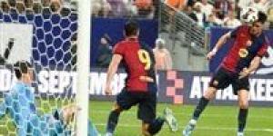 برشلونة
      يفوز
      على
      ريال
      مدريد
      برباعية
      ويقترب
      من
      حسم
      الدورى
      الإسبانى - شوف 360 الإخباري