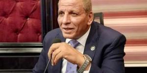 برلماني:
      الدولة
      تتحمل
      جزءًا
      من
      تأمينات
      العمالة
      غير
      المنتظمة
      بقانون
      العمل
      الجديد - شوف 360 الإخباري