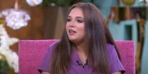 الفنانة
      رحمة
      أحمد
      تطلب
      مساعدة
      جمهورها
      لعلاج
      آثار
      حب
      الشباب
      بعد
      "80
      باكو" - شوف 360 الإخباري