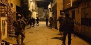 قوات
      الاحتلال
      تقتحم
      بلدة
      فرعون
      جنوب
      طولكرم
      ويعتقل
      شابًا
      فلسطينيًا - شوف 360 الإخباري