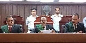 إحالة
      أوراق
      عاملين
      وسائق
      للمفتي
      لاتهامهم
      بمشاركه
      طالب
      بقتل
      شخص
      بالقليوبية - شوف 360 الإخباري