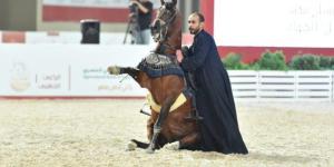 الفارس
      الكويتي
      بدر
      الدبوس
      يتوج
      بالمركز
      الأول
      في
      بطولة
      «فرسان
      مصر
      لأدب
      الخيل» - شوف 360 الإخباري