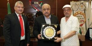 إعلان
      الفائزين
      بمسابقة
      "أفضل
      إعلان
      مصور"
      في
      رمضان
      2025 - شوف 360 الإخباري