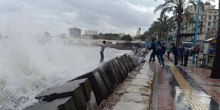 حالة
      الطقس
      في
      الإسكندرية..
      نوة
      عيد
      الميلاد
      تنشر
      البرد
      في
      عروس
      البحر
      المتوسط