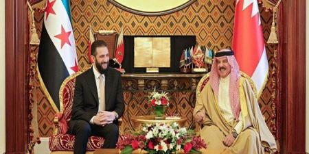 ملك
      البحرين
      يستقبل
      الرئيس
      السوري
      في
      أول
      زيارة
      رسمية
      له
      إلى
      المملكة - https://chof360.com/