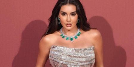 ياسمين
      صبري
      تشارك
      جمهورها
      بأحدث
      إطلالاتها
      عبر
      إنستجرام - شوف 360 الإخباري