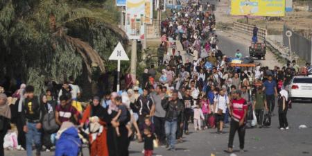 استشهاد 12 فلسطينيًا في قصف مدرسة تؤوي نازحين بمدينة غزة - شوف 360 الإخباري