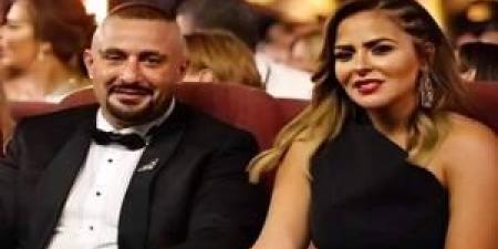 "أشياء
      غريبة
      تحدث"
      ..
      اعلامية
      تكشف
      سبب
      طلاق
      أحمد
      السقا
      وزوجته - شوف 360 الإخباري