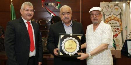 إعلان
      الفائزين
      بمسابقة
      "أفضل
      إعلان
      مصور"
      في
      رمضان
      2025 - شوف 360 الإخباري