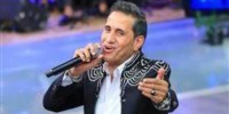 أحمد
      شيبة
      يعبّر
      عن
      سعادته
      بنجاح
      أغنيته
      الجديدة
      "أنا
      مش
      تمام" - شوف 360 الإخباري