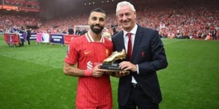 وزير الرياضة يهنئ محمد صلاح بتتويجه هدافا وأفضل صانع أهداف فى الدورى الإنجليزى - شوف 360 الإخباري
