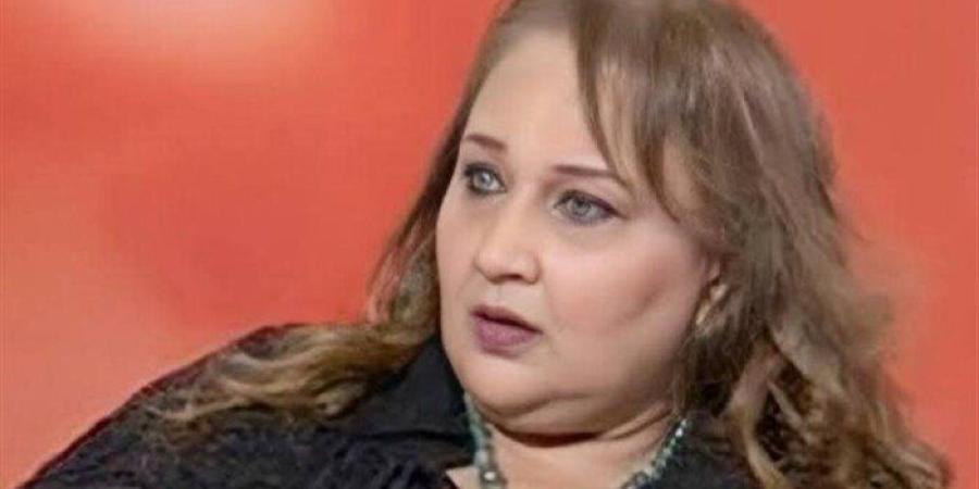 خاص|
      «ماجدة
      خير
      الله»
      تعلق
      على
      قضية
      بوسي
      شلبي
      و
      الراحل
      محمود
      عبد
      العزيز..
      ماذا
      قالت؟ - شوف 360 الإخباري