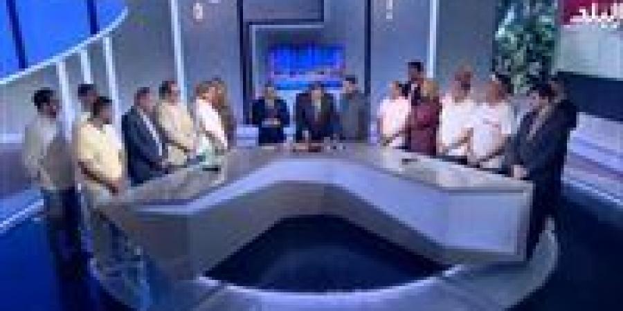 أبو
      العينين
      عن
      شائعات
      وفاة
      أحمد
      موسى:
      اتقوا
      الله - شوف 360 الإخباري