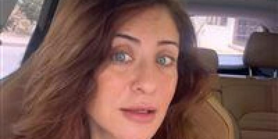 هيدي
      كرم:
      نفسي
      نتقبل
      عيوب
      وشنا
      عشان
      الناس
      جالها
      احباط - شوف 360 الإخباري