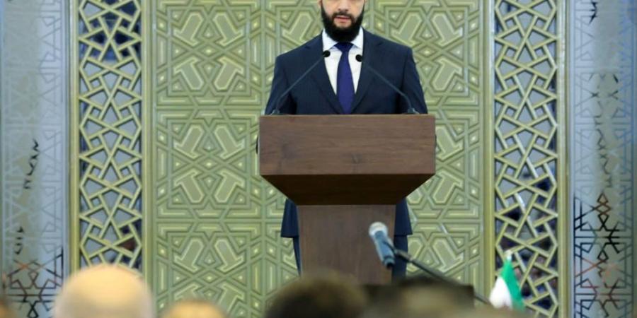 "ترامب" يجتمع مع الرئيس السوري في الرياض قبيل القمة الخليجية الأمريكية - شوف 360 الإخباري