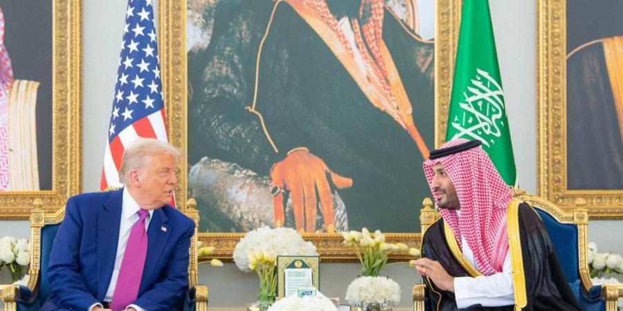 عاجل بدء أعمال القمة الخليجية الأمريكية بحضور ولي العهد والرئيس الأمريكي - شوف 360 الإخباري