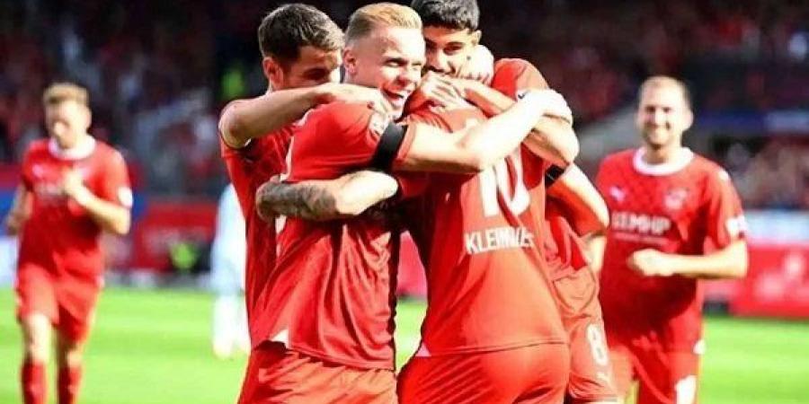 بث
      مباشر..
      شاهد
      مباراة
      هايدنهايم
      وفيردر
      بريمن
      في
      الدوري
      الألماني -شوف 360 الإخباري