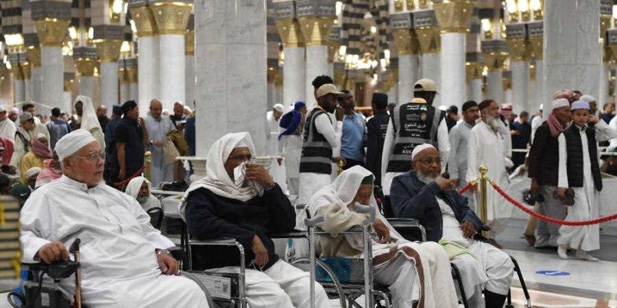 خدمات استثنائية وشاملة للعناية بذوي الإعاقة في المسجد النبوي - شوف 360 الإخباري