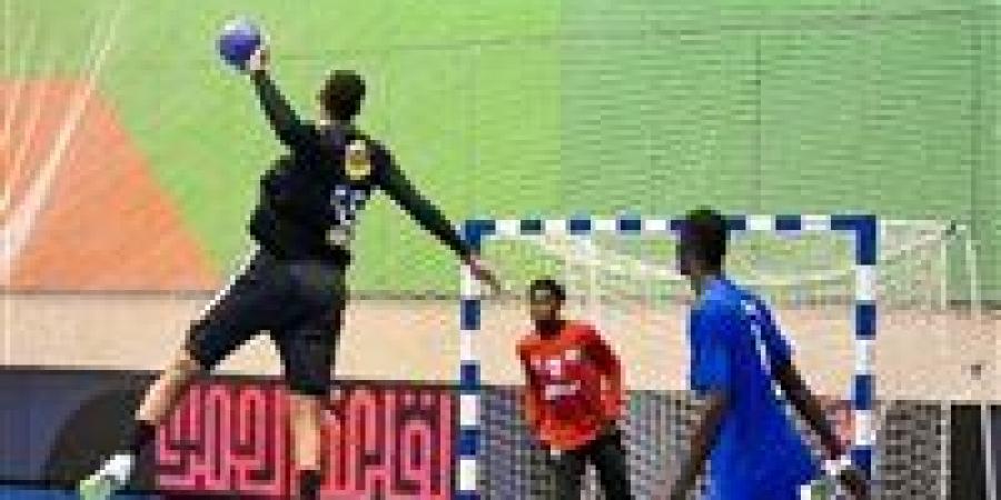 الأهلي
      يبلغ
      نصف
      نهائي
      «الكؤوس
      الإفريقية»
      لليد
      بفوزه
      على
      كينشاسا
      الكونغولي
      45-21 - شوف 360 الإخباري