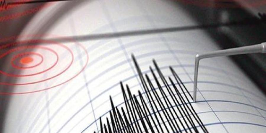 أستاذ
      جيولوجيا
      يكشف
      حقيقة
      دخول
      مصر
      ضمن
      حزام
      الزلازل
      (فيديو) - شوف 360 الإخباري
