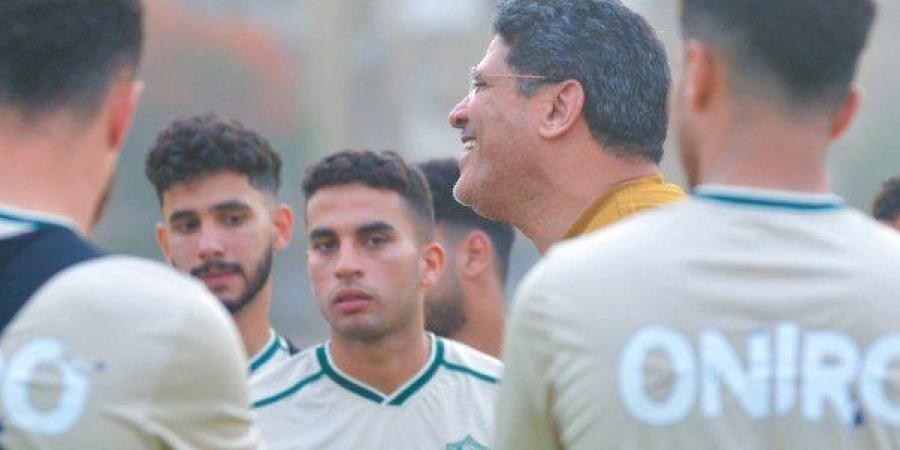 تشكيل
      الزمالك
      المتوقع
      أمام
      بتروجت
      بالدوري
      المصري
      الممتاز -شوف 360 الإخباري