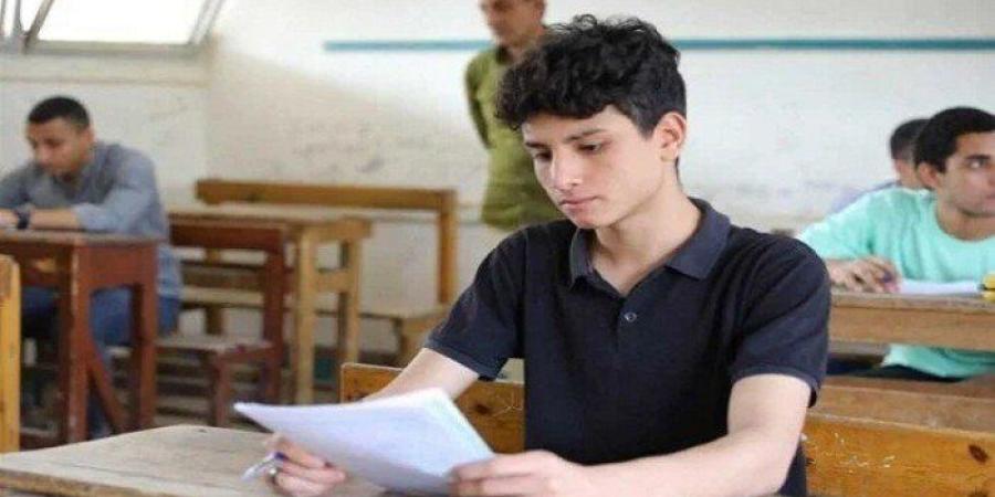 رابط
      مراجعة
      اللغة
      الإنجليزية
      للشهادة
      الإعدادية
      الترم
      الثاني
      2025 - شوف 360 الإخباري