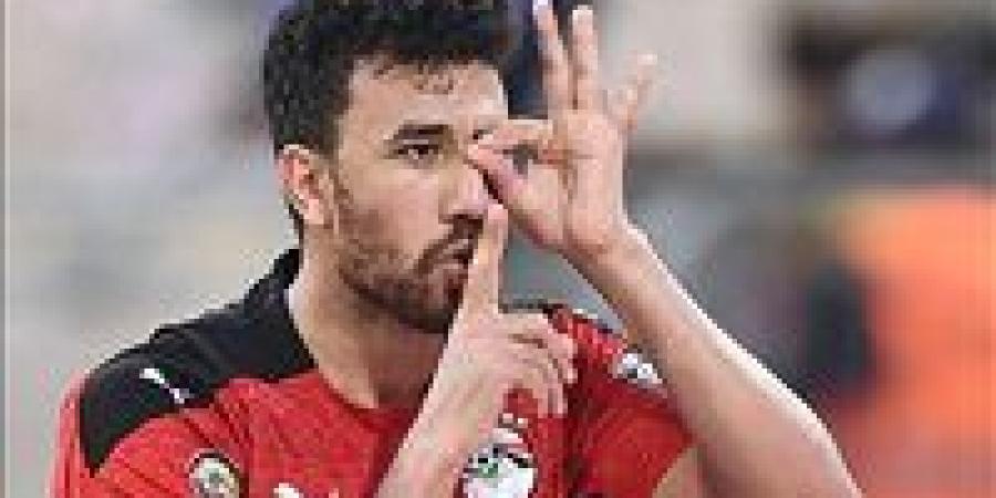 إعلامي:
      تريزيجيه
      وبن
      رمضان
      ينضمان
      للأهلي
      بعد
      انتهاء
      مشوارهما
      مع
      أنديتهما
      الأوروبية - شوف 360 الإخباري