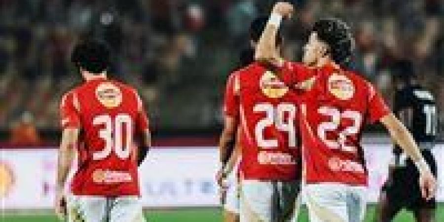 الأهلي
      يستعد
      لمواجهة
      الحسم
      أمام
      فاركو..
      ولقب
      الدوري
      على
      بُعد
      خطوة - شوف 360 الإخباري