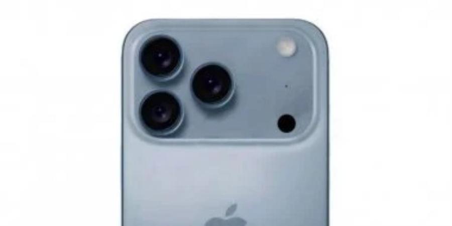 تسريب جديد يظهر iPhone 17 Pro بلون ذهبى "Desert Gold" - شوف 360 الإخباري