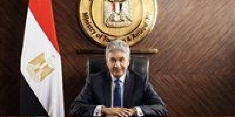 وزير
      السياحة:
      الساحل
      الشمالي
      أصبح
      مركز
      جذب
      سياحي
      بإقبال
      من
      106
      جنسيات - شوف 360 الإخباري