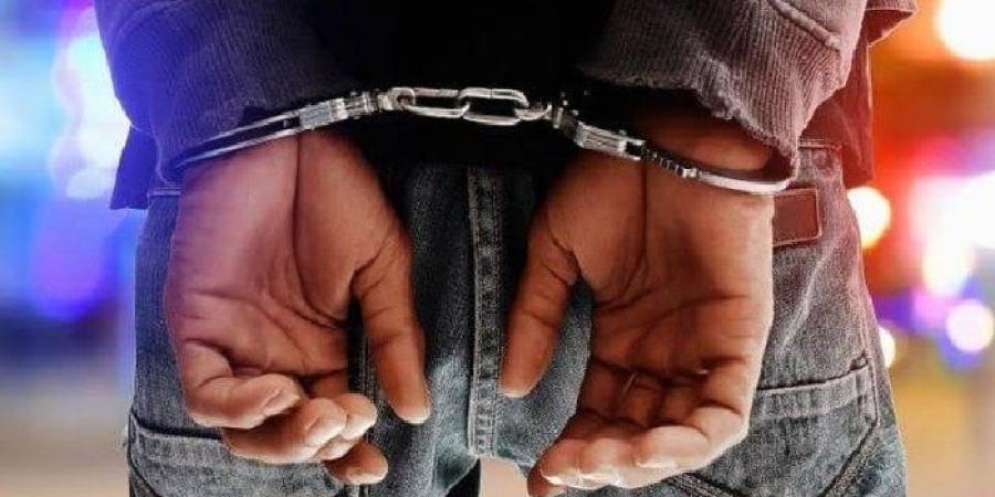 ضبط
      مسجل
      خطر
      ارتكب
      أفعالًا
      خادشة
      للحياء
      في
      الطريق
      العام
      بقنا - شوف 360 الإخباري